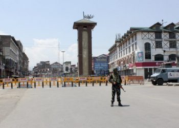 श्रीनगर कर्फ्यू