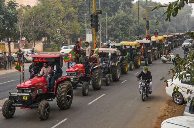 tractor-parade-will-be-seized-notice-sent