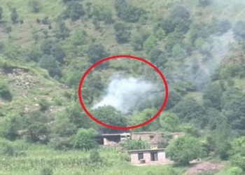 /jammu-kashmir-news-pakistani-army-fired-mortar-in-village-mandhar