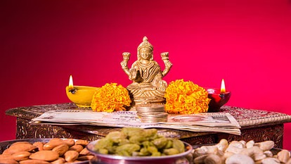 Sharad Purnima 2023: 28 अक्टूबर 2023 को है शरद पूर्णिमा ,जानें मुहूर्त, शुभ योग, उपाय और महत्व।