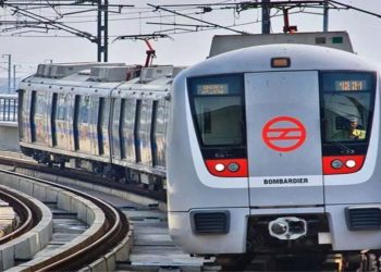Delhi Metro Timing: दिल्ली मेट्रो से यात्रा करने वालों को लिए बड़ी खुशी, रविवार को सुबह 3:45 बजे से चलेगी मेट्रो। जानें पूरी डिटेल्स...