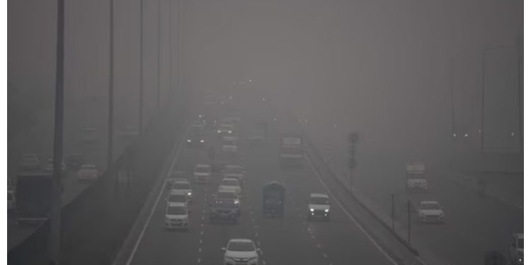 Air Pollution: दिल्ली ने प्रदूषण के लिए यूपी को ठहराया जिम्मेदार, जानें दस पॉइंट्स में पूरी जानकारी।