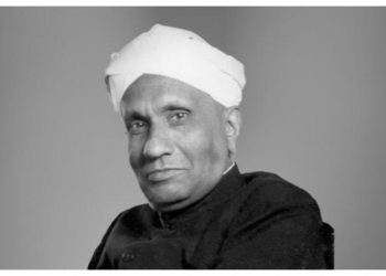 CV Raman Birth Anniversary: नोबेल पुरस्कार से सम्मानित सी.वी. रमन की जयंती पर डालें, उनके जीवन पर एक नजर।