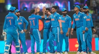 World Cup 2023: मोहम्मद शमी के तूफानी रिकॉर्ड से भारत की ऐतिहासिक जीत। तेज गेंदबाजों के सामने श्रीलंकाई टीम ने घुटने टेके।