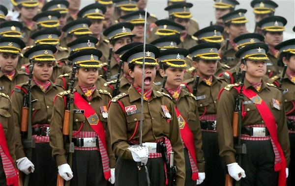 Maternity Leave In Army: सेना में अब नहीं होगा मैटरनिटी लीव को लेकर भेदभाव, रक्षा मंत्री का बड़ा ऐलान। 