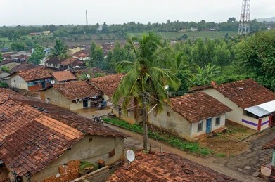 karnataka: यहां जानें वह कौन सी गांव है जहां 200 सालों से दिवाली नहीं मनाई गई। 