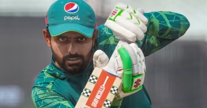 Babar Azam: पाकिस्तान क्रिकेट में मचा कोहराम, बाबर ने छोड़ी कप्तानी!