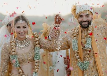 Malvika Raaj Wedding Photos: शादी के बंधन में बंधी 'कभी खुशी कभी गम' की छोटी Poo...