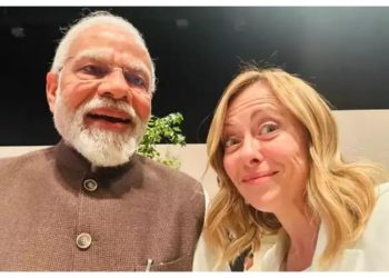 Giorgia Meloni selfie with PM Modi: इटली की पीएम जॉर्जिया मेलोनी ने PM मोदी के साथ ली सेल्फी, शानदार कैप्शन लिखते हुए शेयर की तस्वीर!