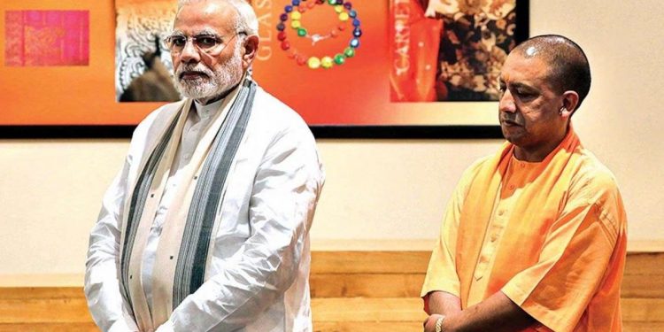 CM Yogi Meet PM Modi: प्रधानमंत्री मोदी से मिलने पीएम आवास पहुंचे सीएम योगी, इन मुद्दों पर होगी चर्चा।