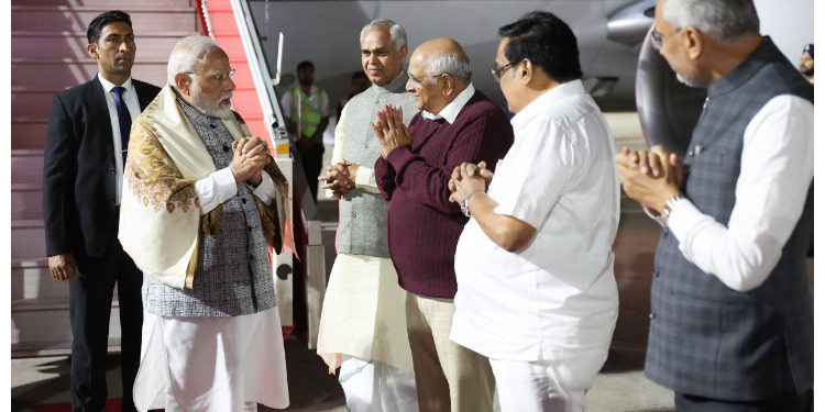 Vibrant Gujarat Global Summit PM Modi का गुजरात दौरा, UAE के राष्ट्रपति भी करेंगे शिरकत, क्या है आज का पूरा प्लान ?