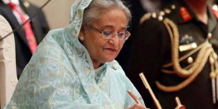 Sheikh Hasina की प्रचंड जीत, 'जब पिता की कर दी थी हत्या, भारत ने दी शरण,' बनी लगातार चौथी बार PM!