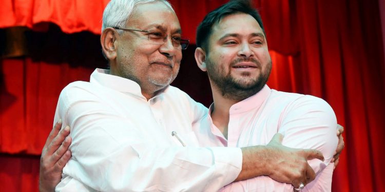 Bihar Politics: CM नीतीश से मुलाकात के बाद Tejashwi Yadav, 'JDU-RJD एक साथ, फिर क्यों सवाल?'
