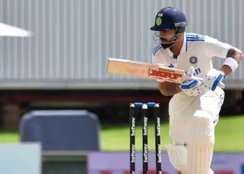 IND vs ENG: इंग्लैंड के खिलाफ पहले दो टेस्ट नहीं खेलेंगे Virat Kohli, क्रिकेटर ने निजी कारणों के वजह से नाम वापस लिया।