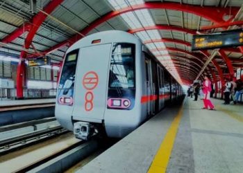Delhi News: दिल्ली मेट्रो में कर सकेंगे फ्री में यात्रा, जानें किन लोगों को मिलेगा इसका फायदा?