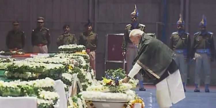 Republic Day 2024 Live: प्रधानमंत्री नरेंद्र मोदी ने शहीद जवानों को अर्पित की श्रद्धांजलि, देखें वीडियो...