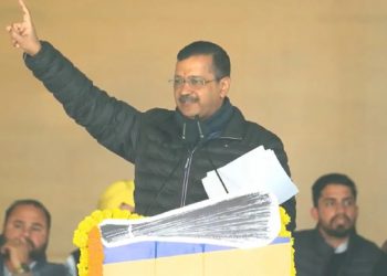 Haryana Politics: जिंद महाबदलाव रैली में भाजपा पर दहाड़े दिल्ली CM केजरीवाल, बोले- 'करो पांच मांगें पूरी, छोड़ दूंगा राजनीति..'