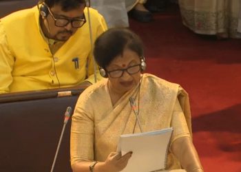WB Budget 2024: बंगाल बजट में बड़ा ऐलान, भाजपा विधायकों ने किया हंगामा, CM ममता बनर्जी ने दिया करारा जवाब