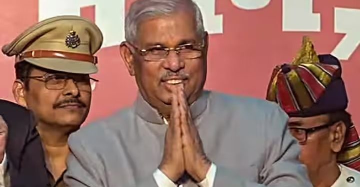 Bihar Politics: फ्लोर टेस्ट से पहले बिहार में मचा सियासी घमासान, राज्यपाल ने अपने कानूनी सलाहकार बदले!
