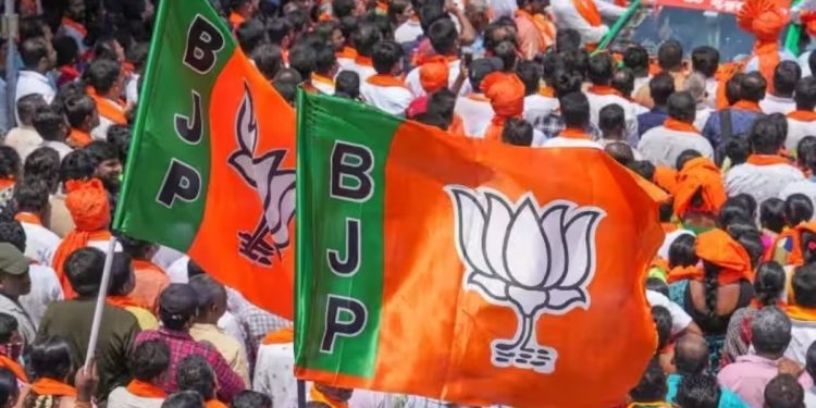 Lok Sabha Election 2024: BJP ने नए चेहरे को दिया मौका, जारी की 195 उम्मीदवारों की पहली लिस्ट, जानिए किस को कहां से टिकट मिला