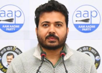 Delhi Liquor Policy:शराब घोटाले मामले में AAP नेता दुर्गेश पाठक की बढ़ी मुश्किलें, ईडी कर रही पूछताछ