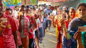 Lok Sabha Election 2024 Voting LIVE:पहले चरण का मतदान शुरू, सद्गुरु, रजनीकांत समेत कइयों ने डाला अपना वोट