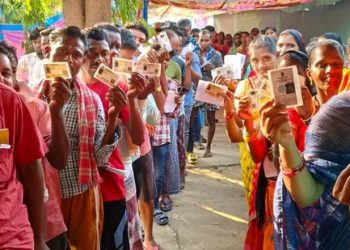 Lok Sabha Election 2024 Voting LIVE:पहले चरण का मतदान शुरू, सद्गुरु, रजनीकांत समेत कइयों ने डाला अपना वोट