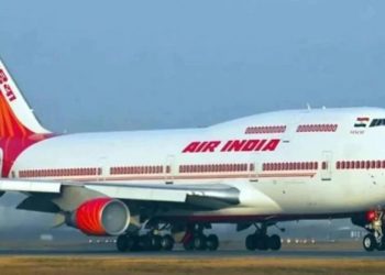 Air India Flight:एयर इंडिया की 70 से ज्यादा फ्लाइट रद्द, वजह जान रह जाएंगे हैरान