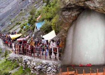 अमरनाथ यात्रा आज से हुआ शुरू, पहले जत्थे के श्रद्धालुओं ने किए बाबा के दर्शन