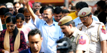 अरविंद केजरीवाल को Supreme Court से मिली जमानत खुशी से झूम उठे AAP नेता-कार्यकर्ता