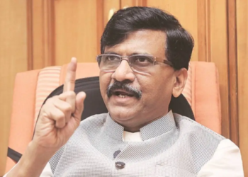 गणेश पूजा में CJI के घर पहुंचे PM मोदी, Sanjay Raut ने उठा दिए कई सवाल