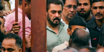 Salman Khan Threat: सलमान खान को बिश्नोई गैंग ने फिर दी धमकी, व्हाट्सएप्प पर मैसेज कर  दी चेतावनी