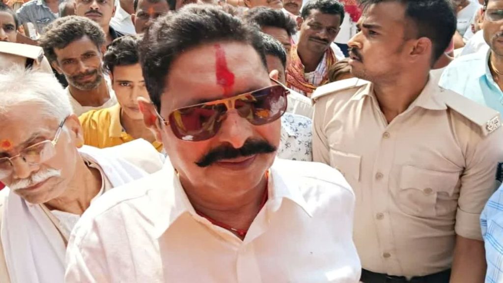 Anant Singh Case : बाहुबली अनंत सिंह ने किया सरेंडर, गैंगस्टर सोनू ने भी पुलिस के सामने तक दिए घुटने