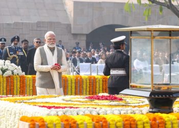 Mahatma Gandhi Death Anniversary: महात्मा गांधी की 77वीं पुण्यतिथि, भाजपा-कांग्रेस सभी ने ‘बापू’ को किया नमन 