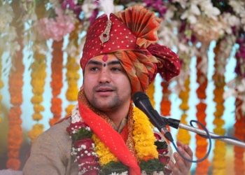 Mahakumbh Stampede: “मरेगा नहीं मोक्ष पाएगा….”, महाकुंभ भगदड़ में श्रद्धालुओं की मौत पर बोले धीरेंद्र शास्त्री 