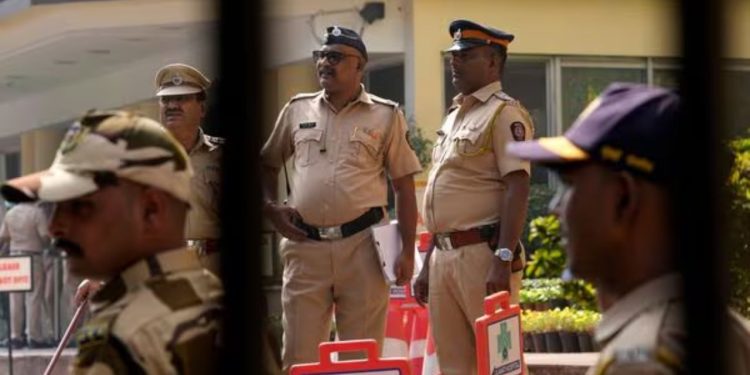 Bomb Threat : अफजल गैंग के निशाने पर मुंबई के स्कूल!, मायानगरी को दहलाने की बड़ी साजिश 