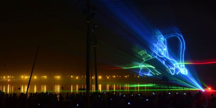 Mahakumbh 2025 : लेजर शो बढ़ाएंगे महाकुंभ की भव्यता !, संगम तट पर दिव्य नजारा