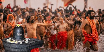 Mahakumbh-Mahashivratri 2025 : महाकुंभ को लेकर क्या है सीएम योगी की तैयारी? चप्पे-चप्पे पर पुलिस की निगाहें!