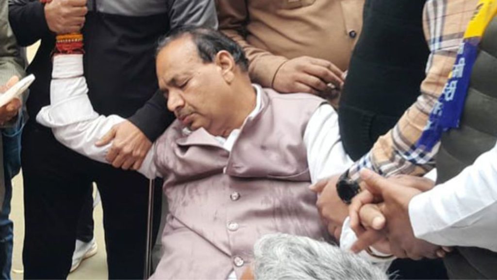 Delhi Election 2025 : आप विधायक पर जानलेवा हमला, धक्का मुक्का में हुए बेहोश