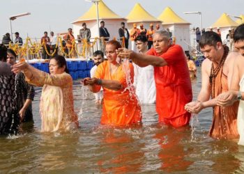 Mahakumbh Stampede: “जल्दी हैंडल कर लिया…” उप राष्ट्रपति ने की योगी सरकार की तारीफ 