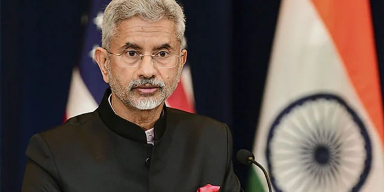 S. Jaishankar : अवैध प्रवासियों की वापसी पर बोले विदेश मंत्री, बोले : “निर्वासन की प्रक्रिया कोई नई नहीं…”