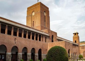 Bomb Threat : दिल्ली के कॉलेज को मिली बम से उड़ाने की धमकी, मचा हड़कंप   