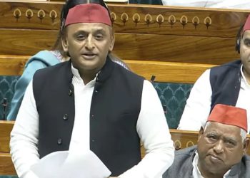 Akhilesh Yadav : भाजपा पर जमकर गरजे अखिलेश यादव, महाकुंभ में हुई मौतों पर किया सवाल
