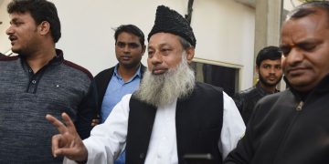 Delhi : ‘चूड़ियां नहीं पहनी…’ बोले AAP नेता,  मुस्तफाबाद को लेकर दिल्ली में संग्राम