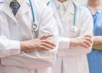 Uttar-Pradesh : सरकारी डॉक्टर्स की प्राइवेट प्रैक्टिस पर होगा एक्शन! चिकित्सा शिक्षा विभाग ने जारी किए निर्देश 