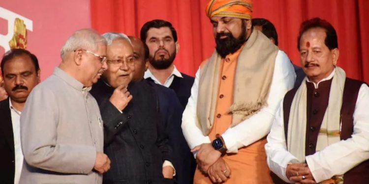 Nitish Kumar : नीतीश कैबिनेट का होगा विस्तार, इस बार 7 नए चेहरे को मिलेगा मौका