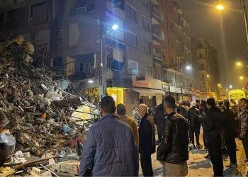 Earthquake : 3 घंटे के भीतर 4 देशों में मची तबाही…. कहीं बड़े खतरे की दस्तक तो नहीं ! 