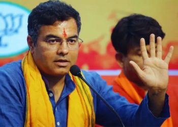 Delhi CM Announcement : फिर बदला शपथ ग्रहण का समय, आखिर कब होगा दिल्ली के मुख्यमंत्री का ऐलान ?