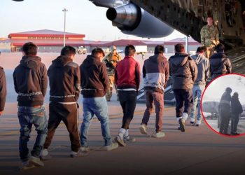 US Immigration: चेन से बांधे हाथ-पैर, व्हाइट हाउस ने दिखाई अवैध प्रवासियों की तस्वीरें