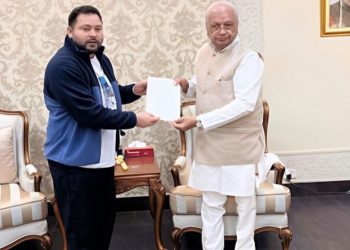 Tejashwi Yadav: राज्यपाल से अचानक मिले तेजस्वी, क्या है इस मुलाक़ात का मकसद?  